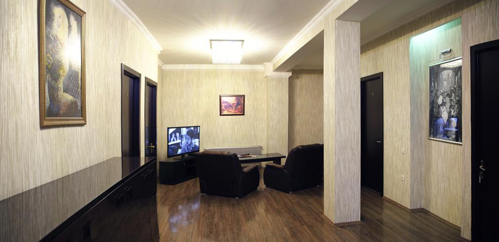 Rondo Hotel Tbilisi ภายนอก รูปภาพ